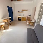 Anemi Khora